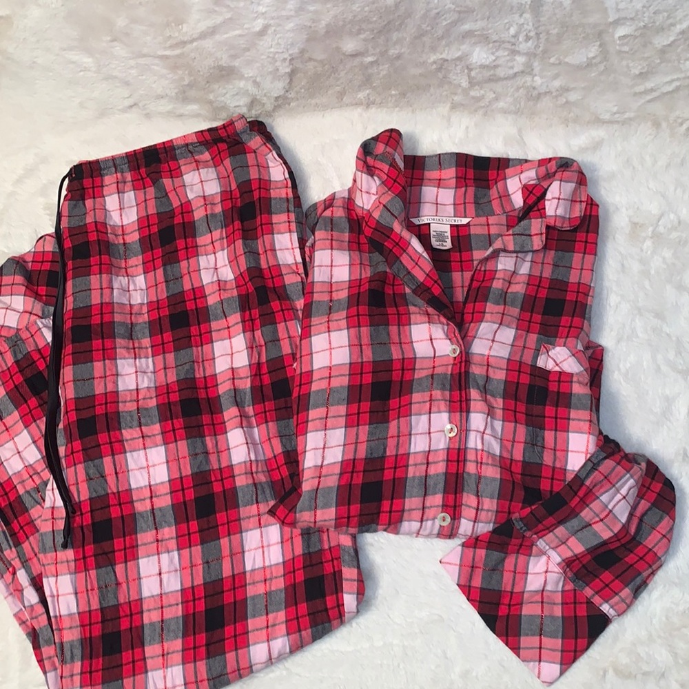 Large Victoria’s Secret plaid long sleeve pajama set